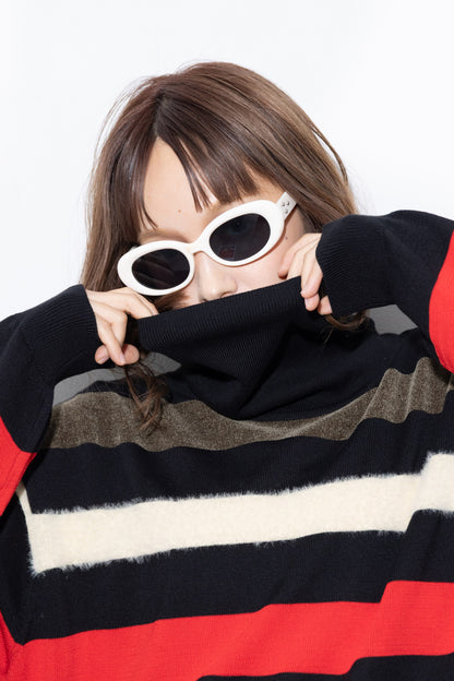 Mixed Fabric Border Turtleneck Knit