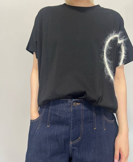 HEART cord embroidery Tee