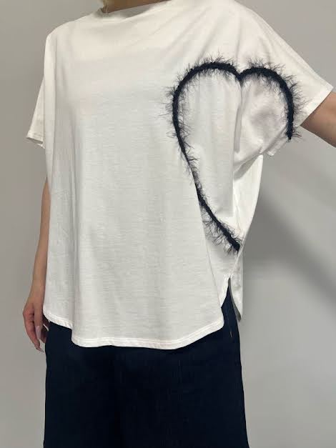 HEART cord embroidery Tee